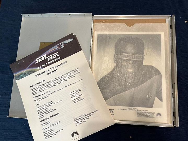 Star Trek: The Next Generation Season 6 Press Kit 1992
