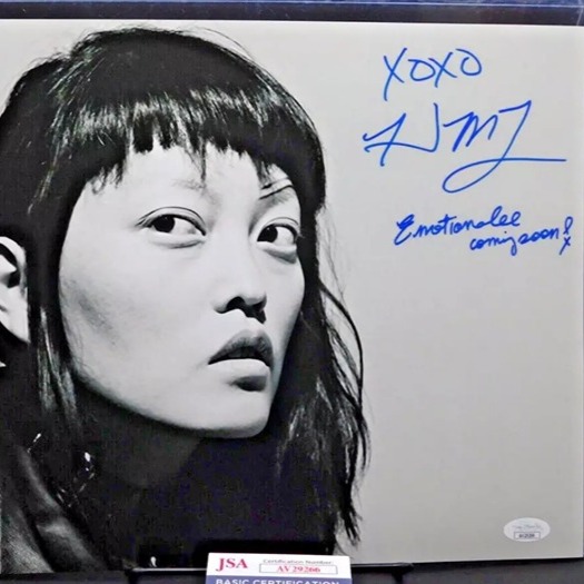 HANA MAE LEE Signed 11x14 Photo Inscribed JSA COA Pitch Perfect The Babysitter D