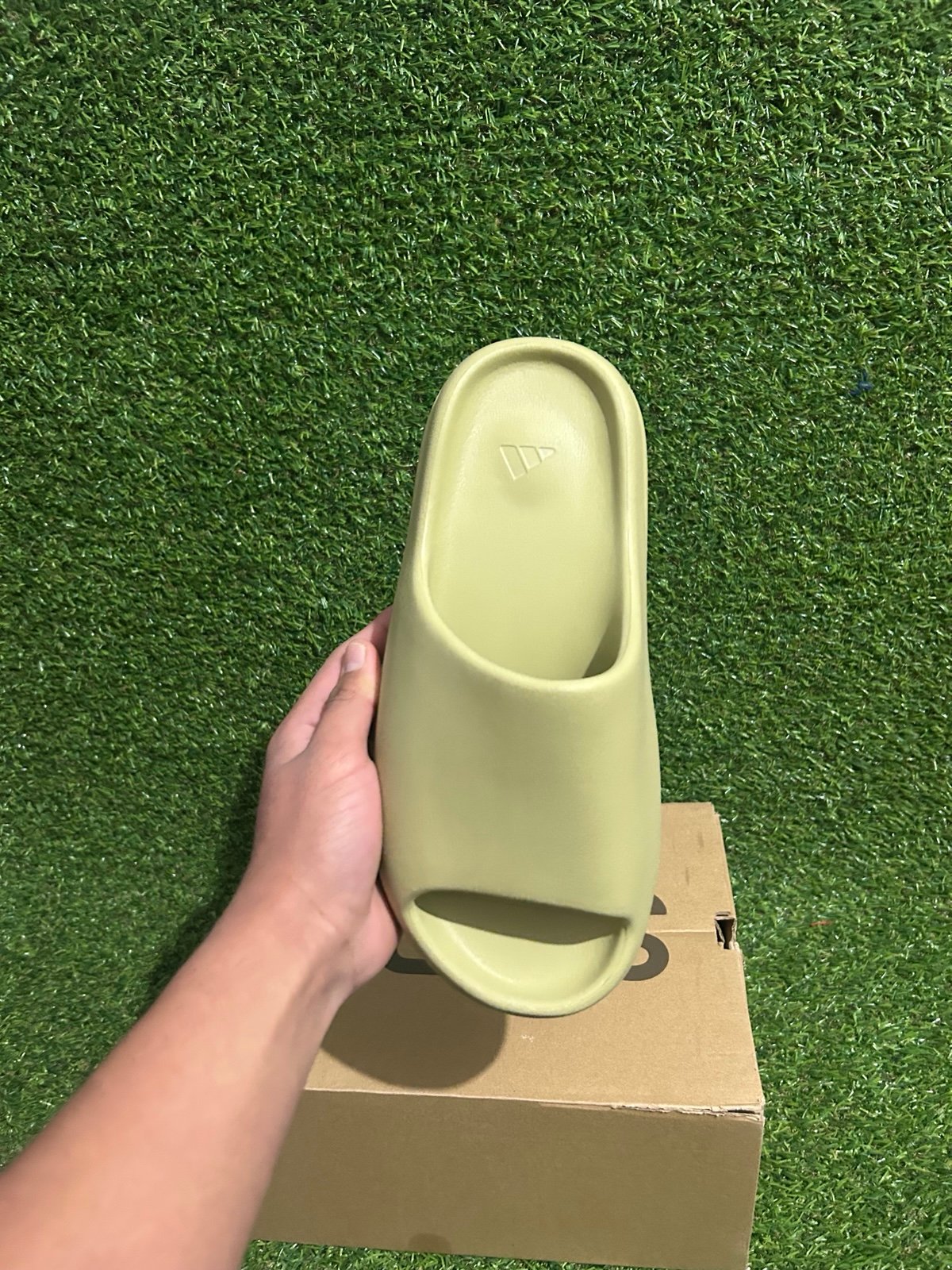 Yeezy Slide “Resin”