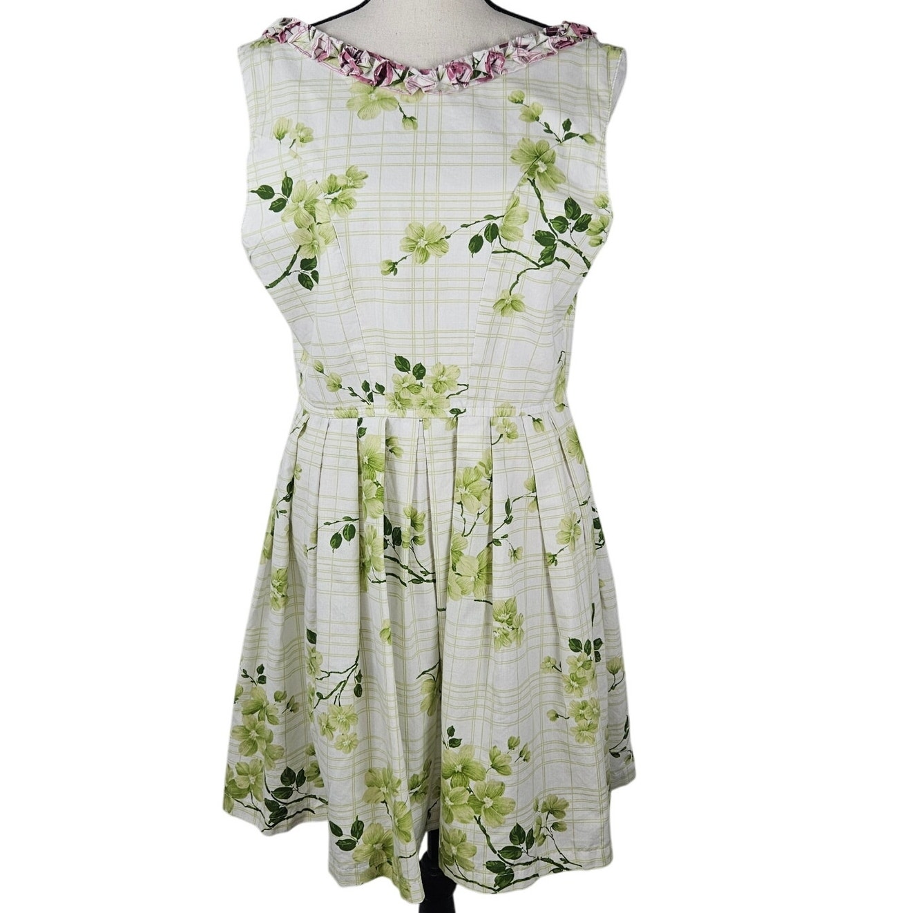 White & Green 1950's Theme Fit and Flair Dress With Ruffled Purple Outline
