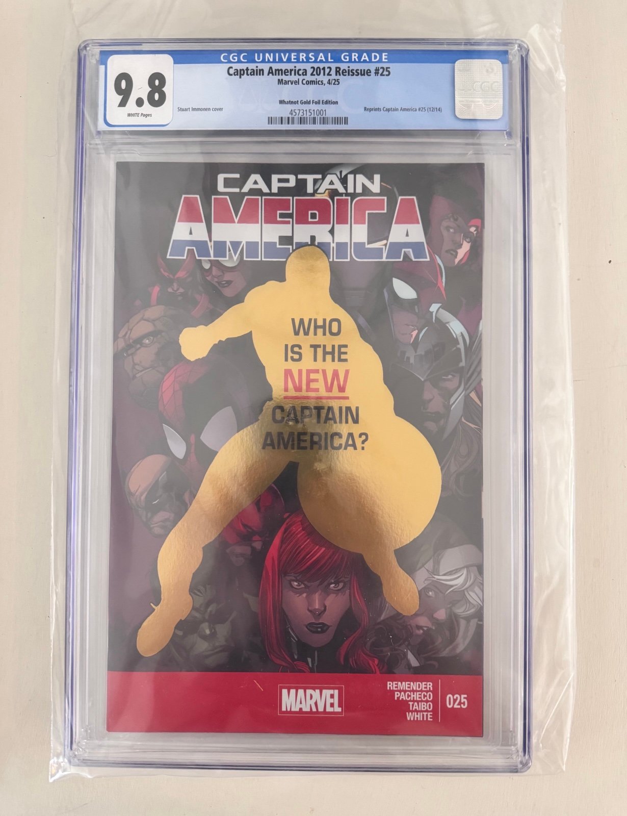 Gold foil Captain America #25 WhatNot Red Hulk blind bag exclusive