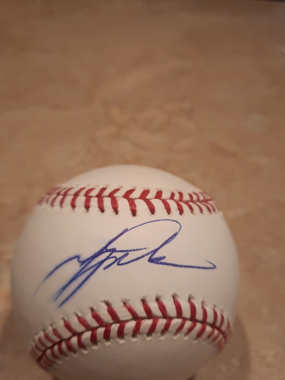 Taiwan Walker signed baseball
