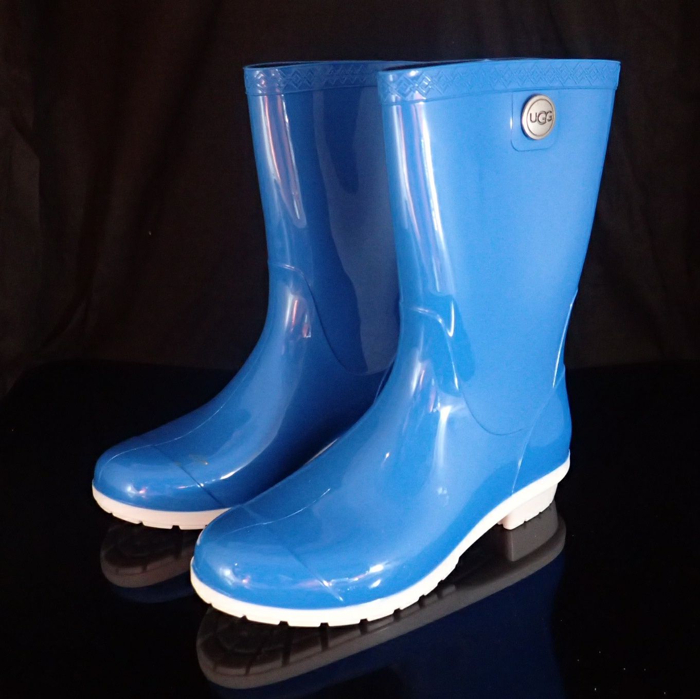 UGG Blue Rain Boots 6 - New
