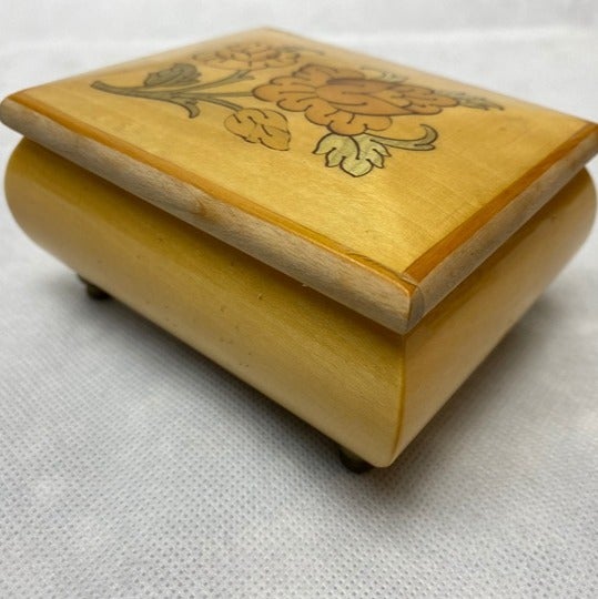 Vintage Italian Music Box, Swiss Movement. Romance