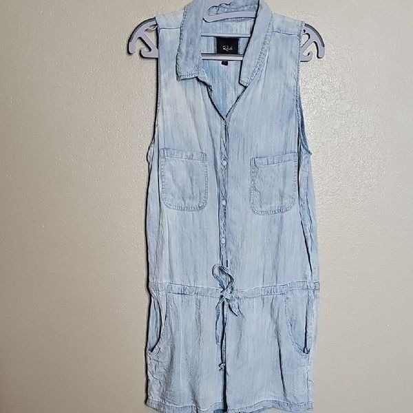 Rails Chambray Light Blue Sleeveless Romper Large