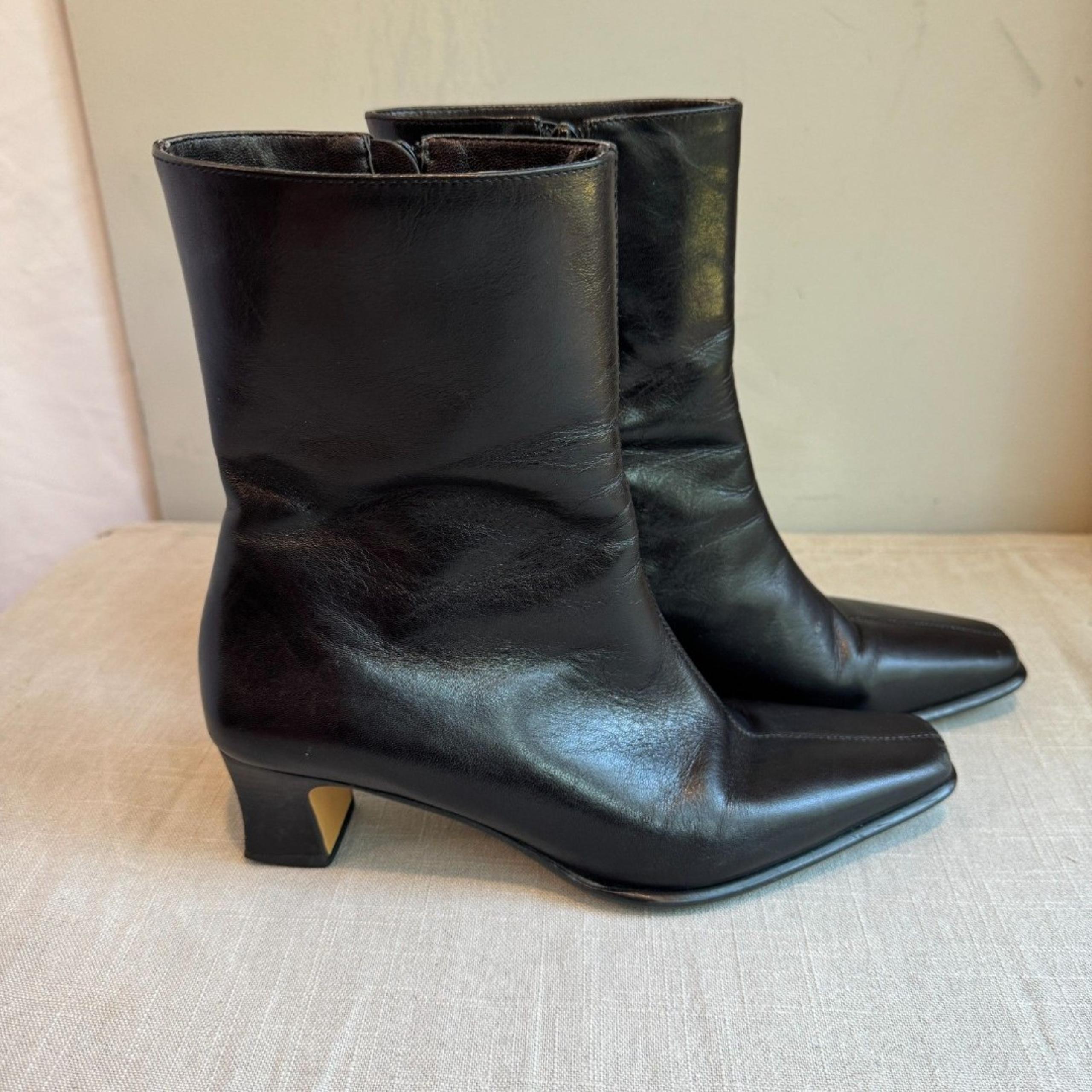 Etienne Aigner Women's Black Leather Low Heel Booties 7M Chic Sleek Brazil Made