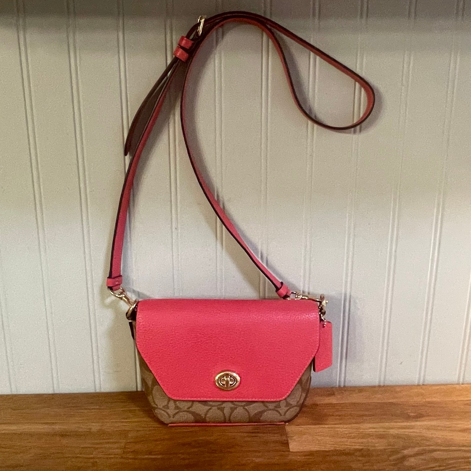 NEW Coach “Karlee” Crossbody Bag