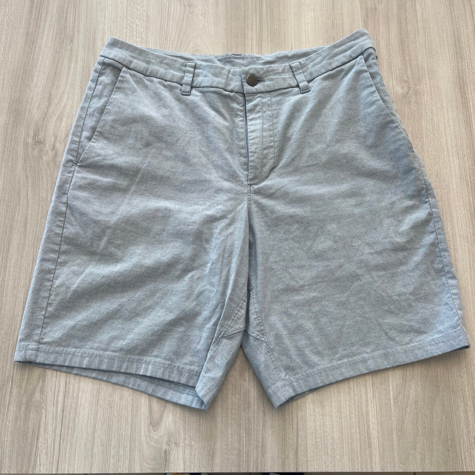 Lululemon Shorts Mens 31 Grey Chino Golf Commission Qwick Oxford Stretch 10.5