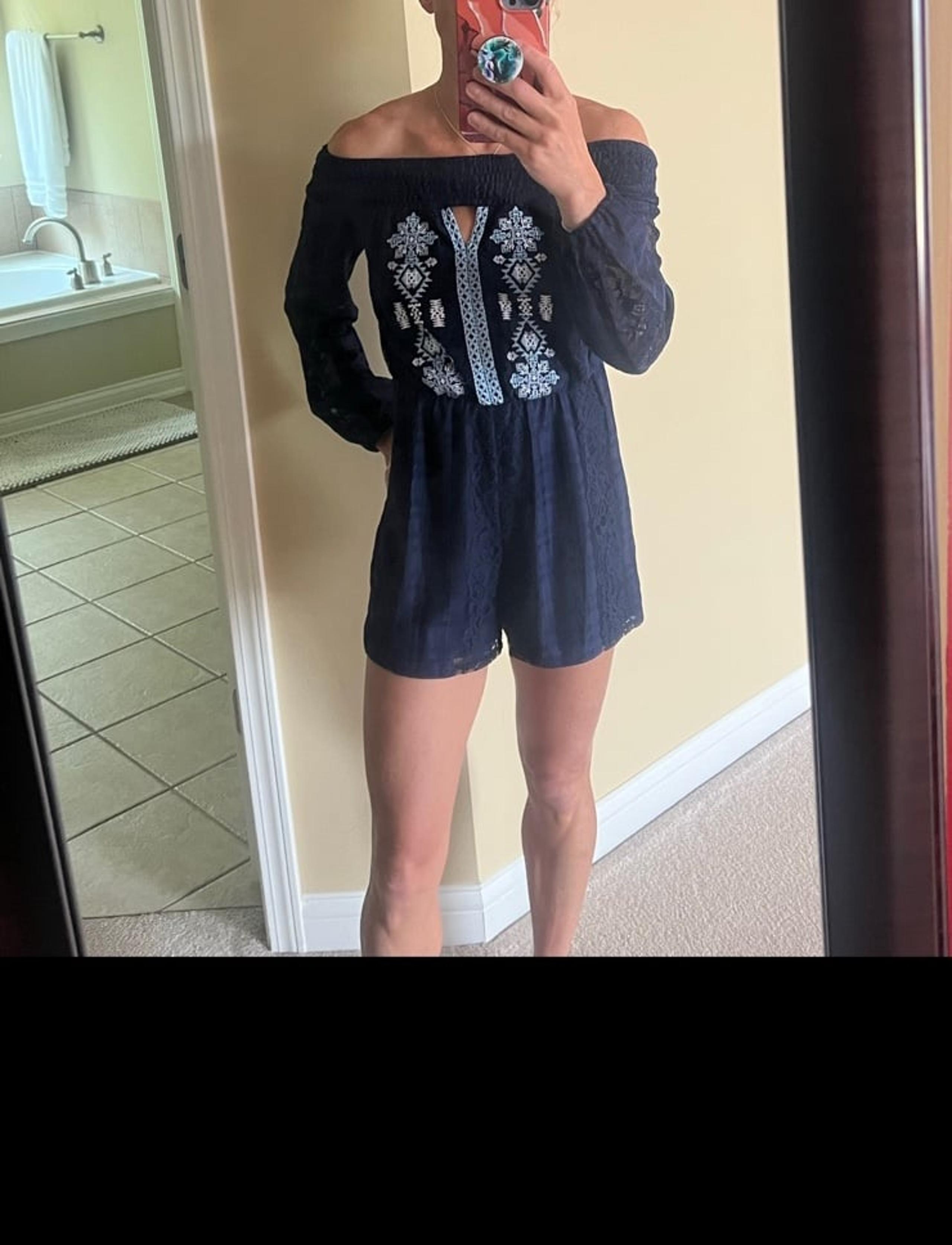 Women’s Miami navy blue embroidered flowers romper long sleeve size XS