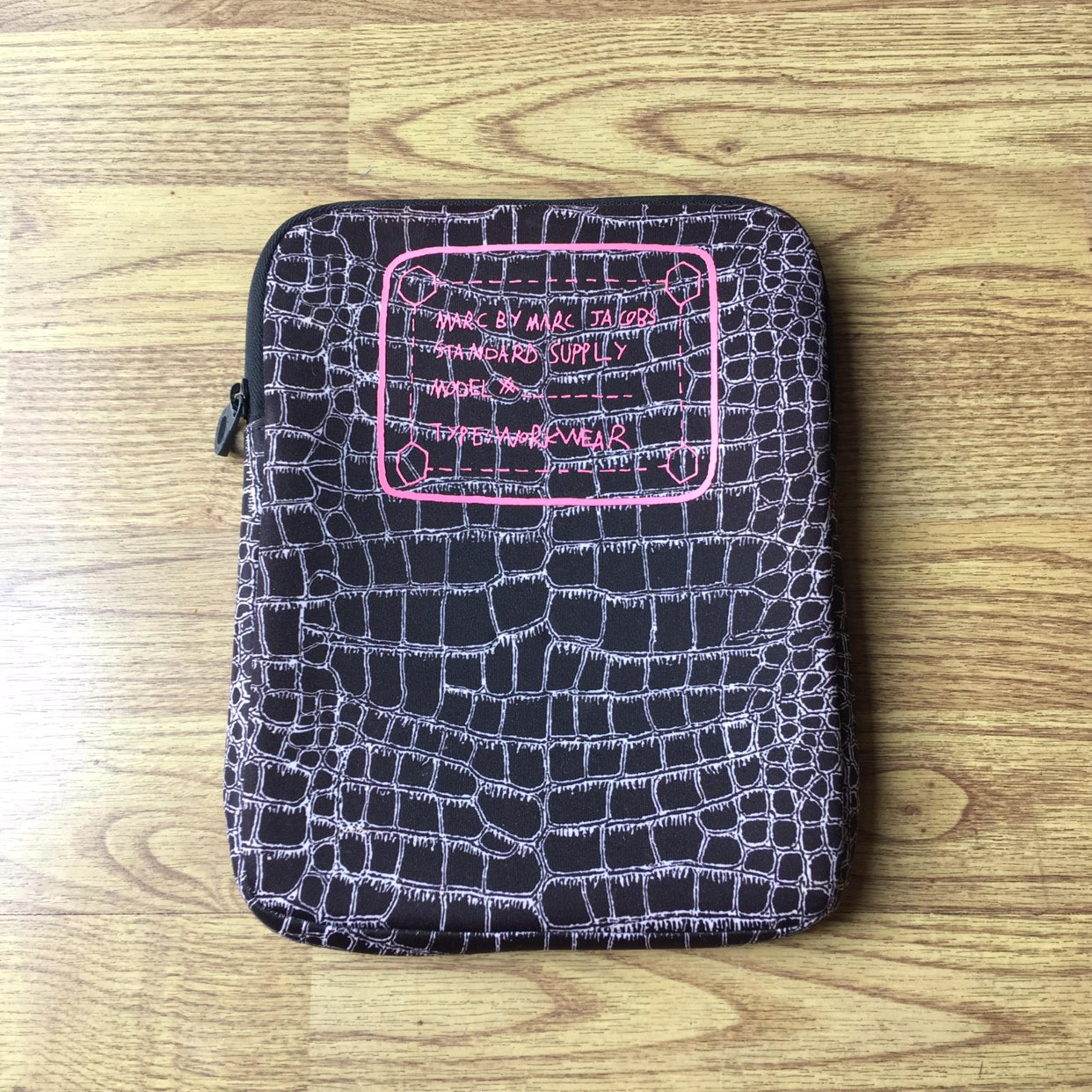 Marc by Marc Jacobs Tablet Case
