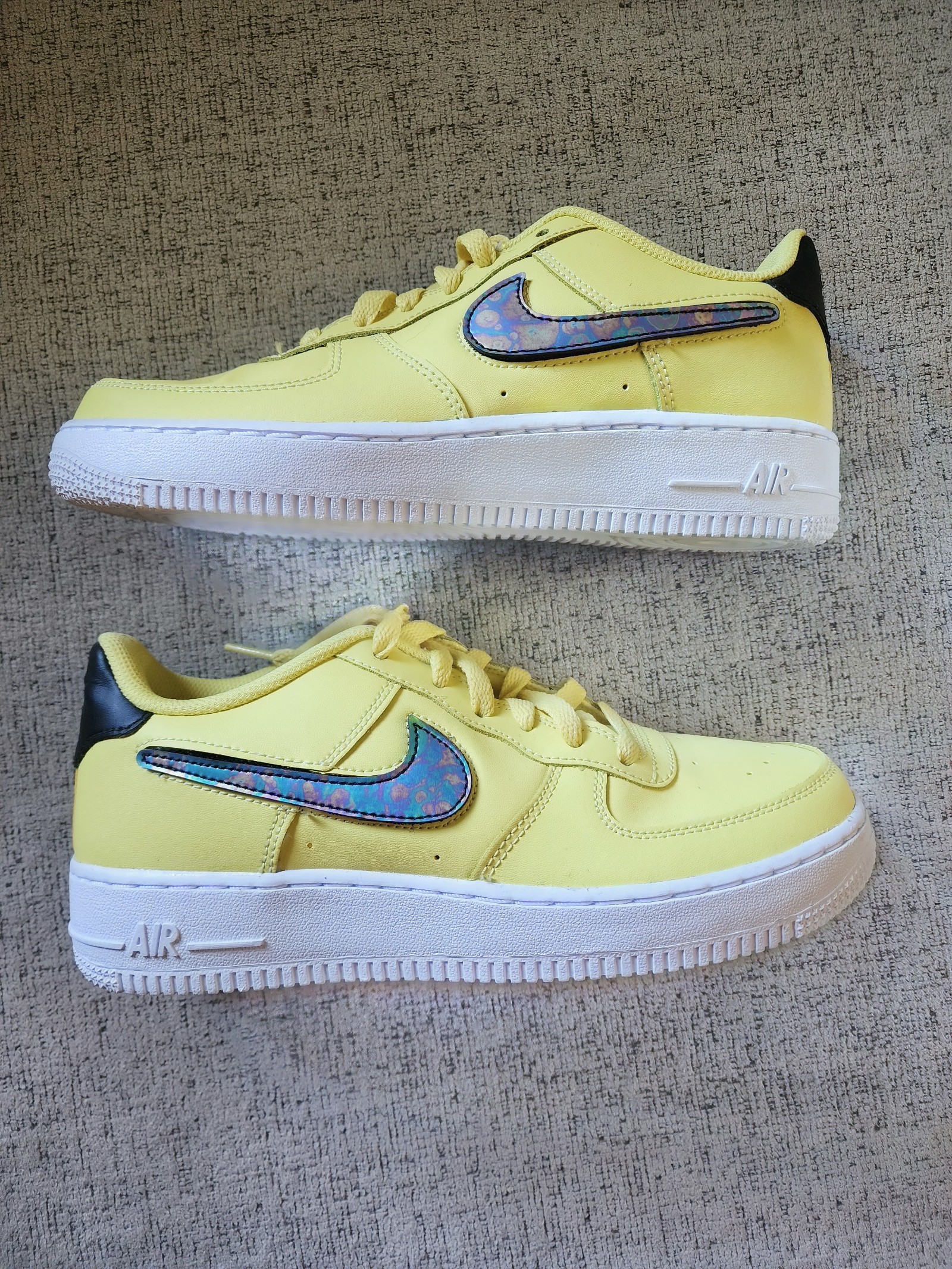 New Nike Air Force 1LV8 3