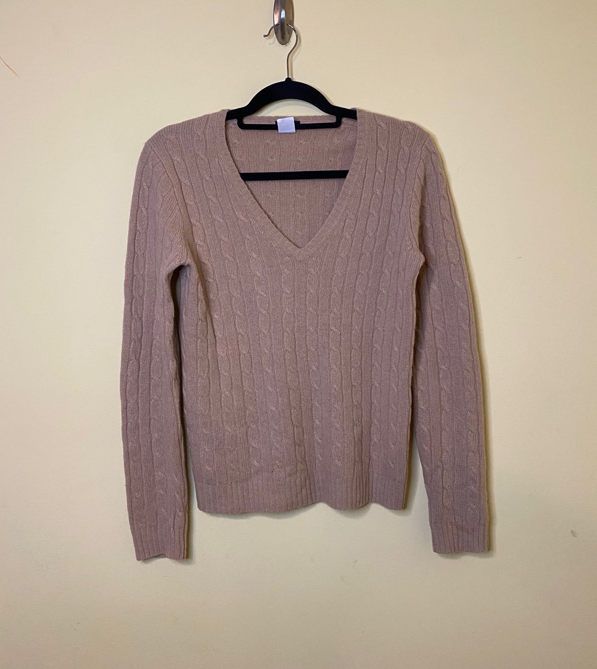 J. Crew Tan Cable Knit Wool/Cashmere/Rabbit Hair V Neck Soft Sweater Size Medium