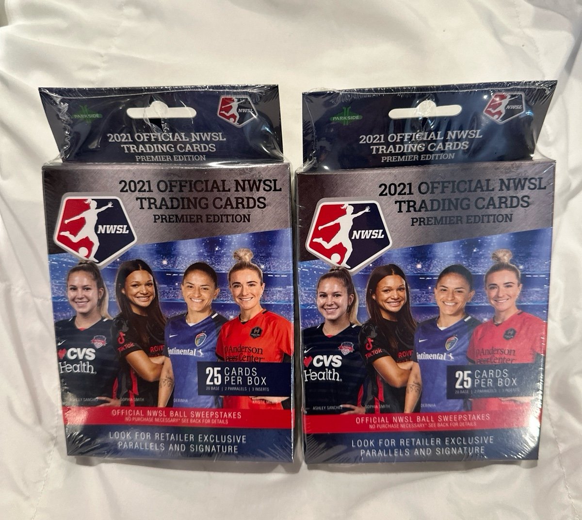 2021 Official NWSL Trading Cards Premier Edition Hanger Box - 25 Cards