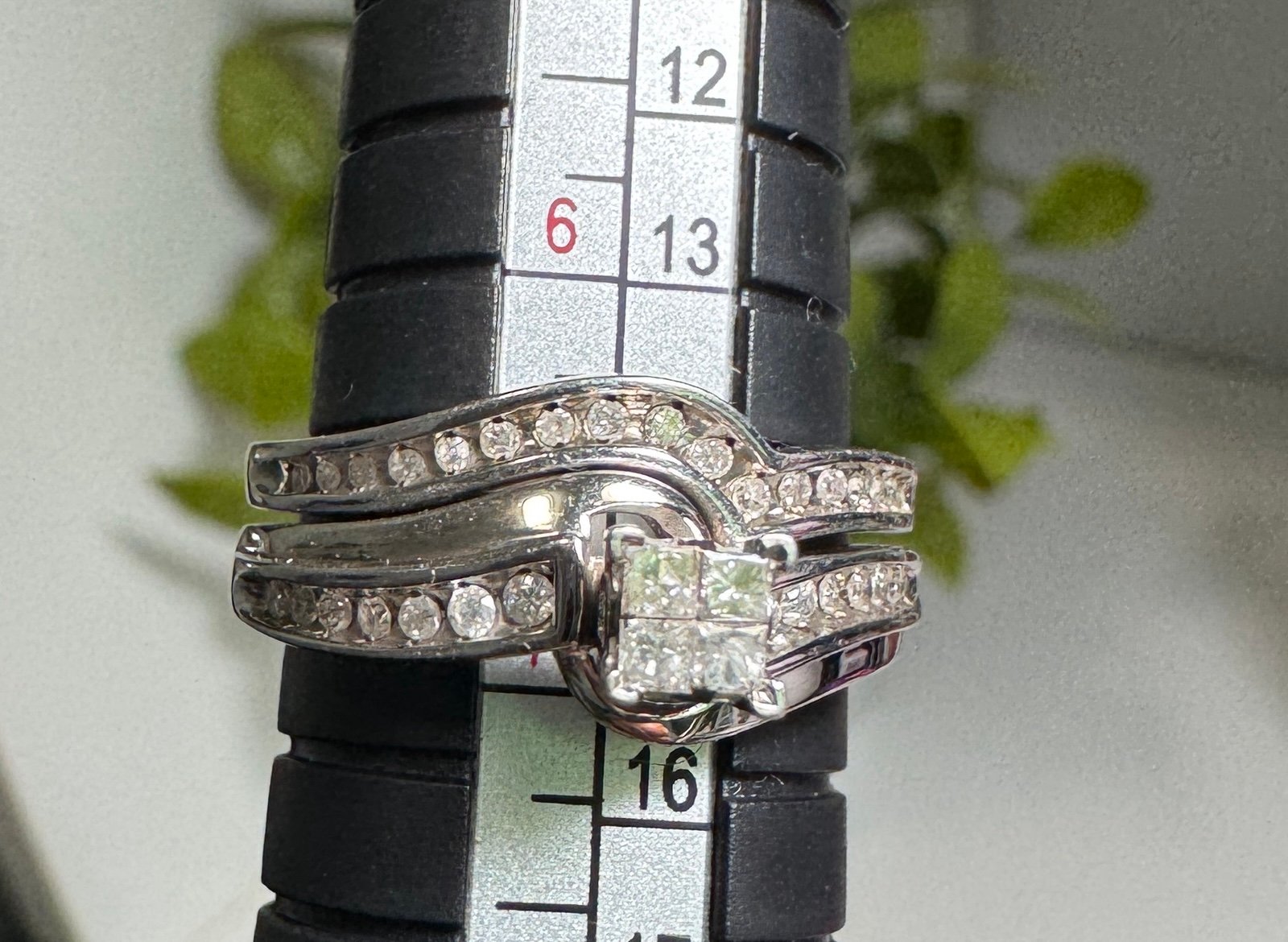 Forever Bride Women's 1/3 CTTW Princess cut and Round Diamond Sterling Silver 7