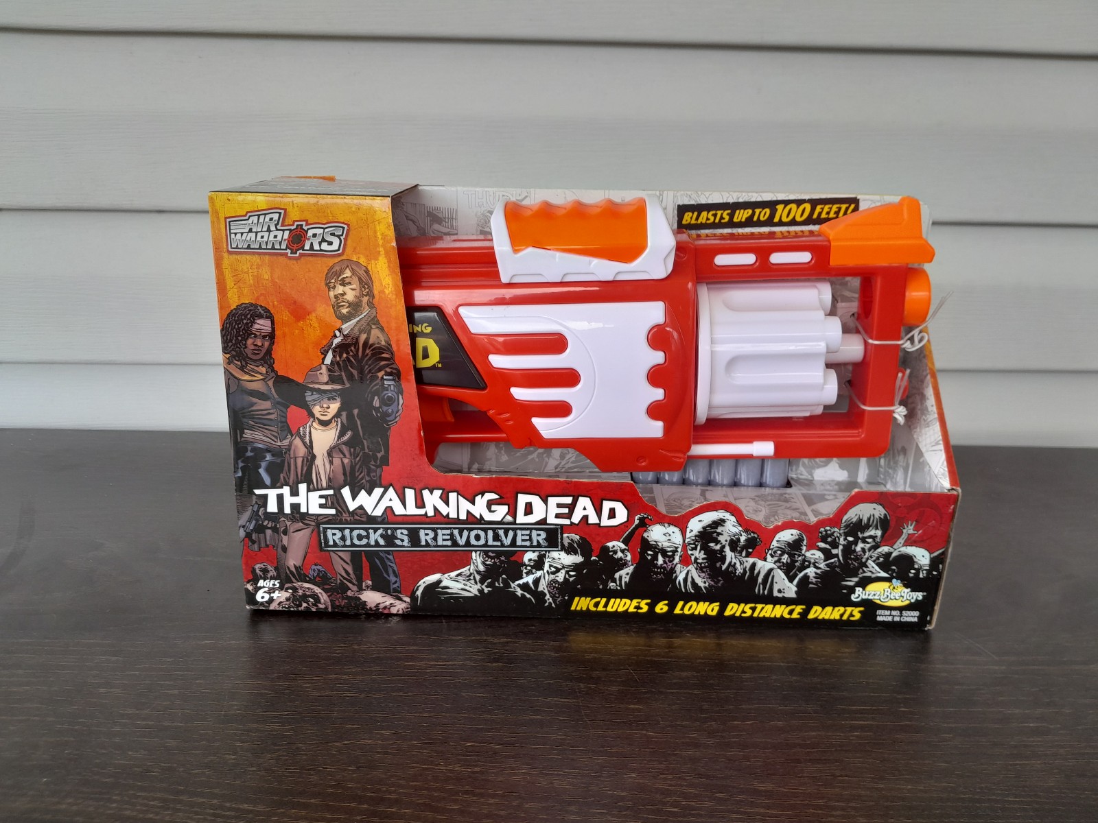 Buzzbee Toys Air Warriors The Walking Dead Rick's Revolver