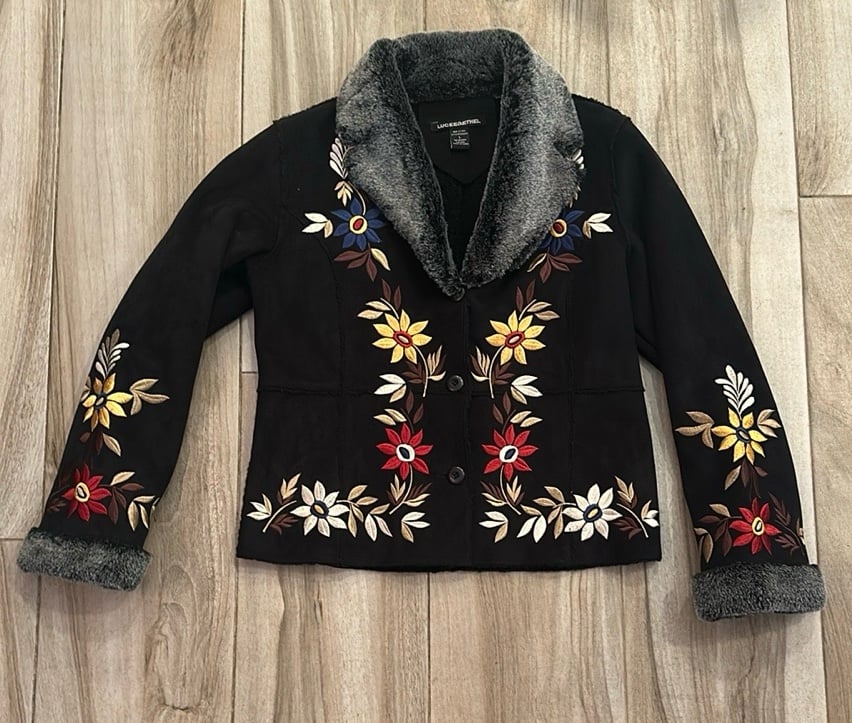 Women’s Lucee & Ethel Embroidered Black Jacket with Faux Fur Trim sz Large