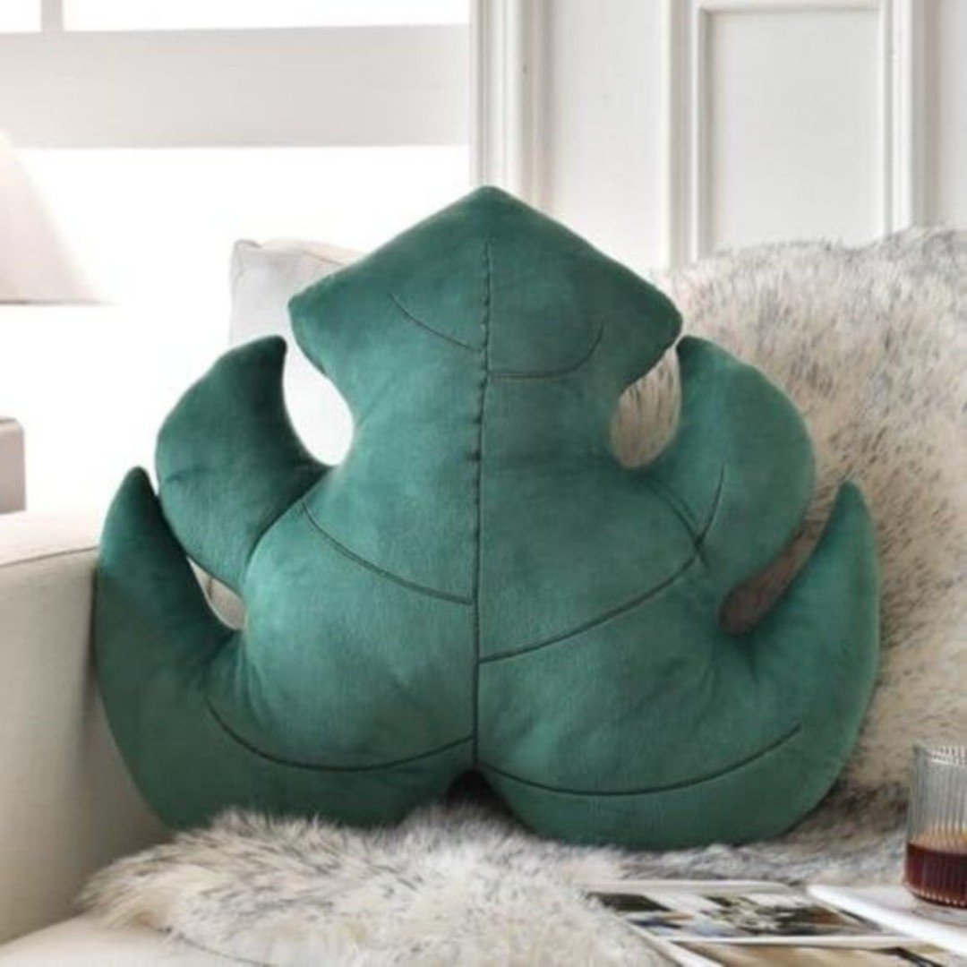 New Decorative Nature Leaf Pillow, Cute Throw for Bed & Couch - Dark Green