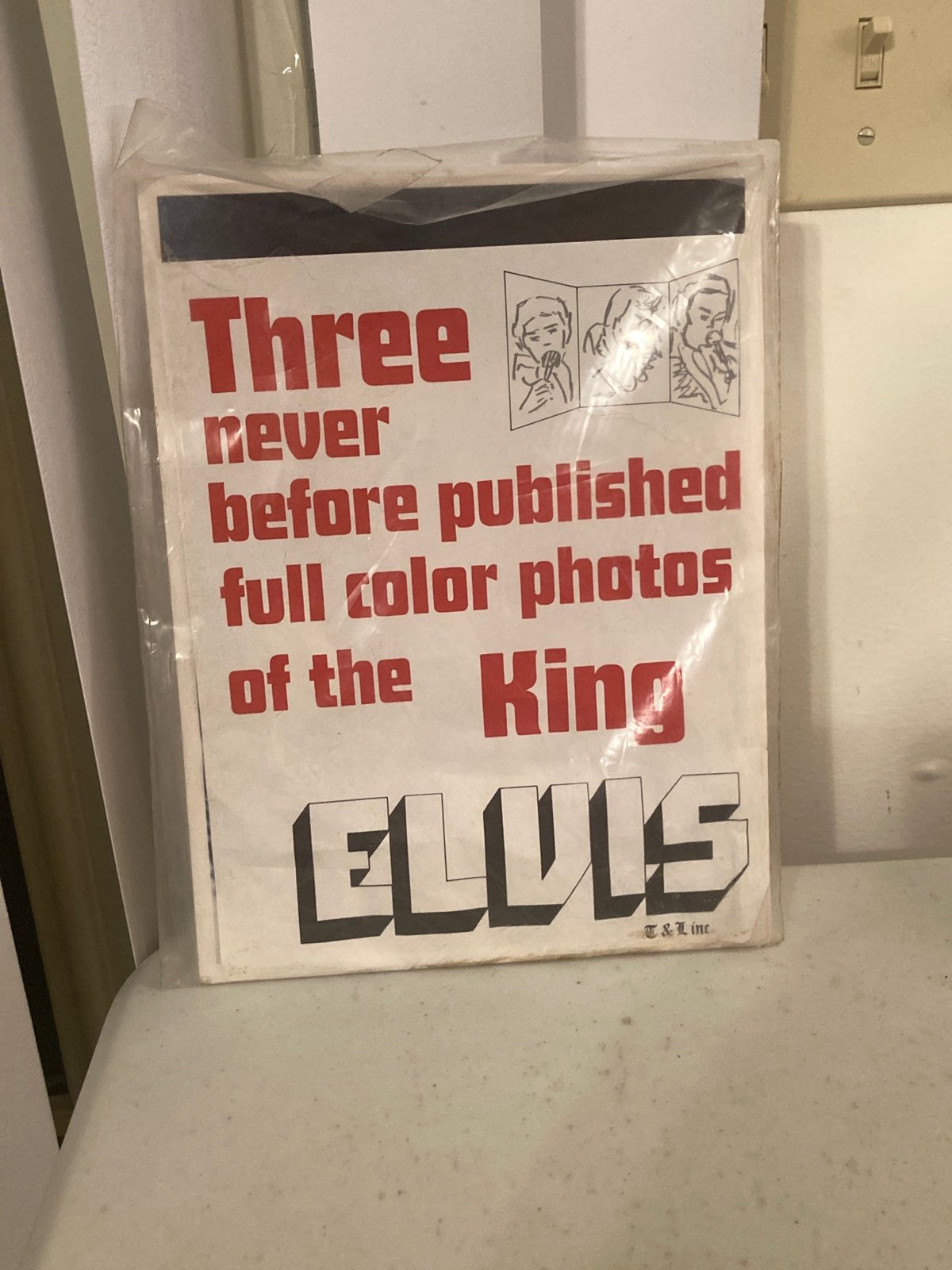 Three Never Before Seen Photos of Elvis