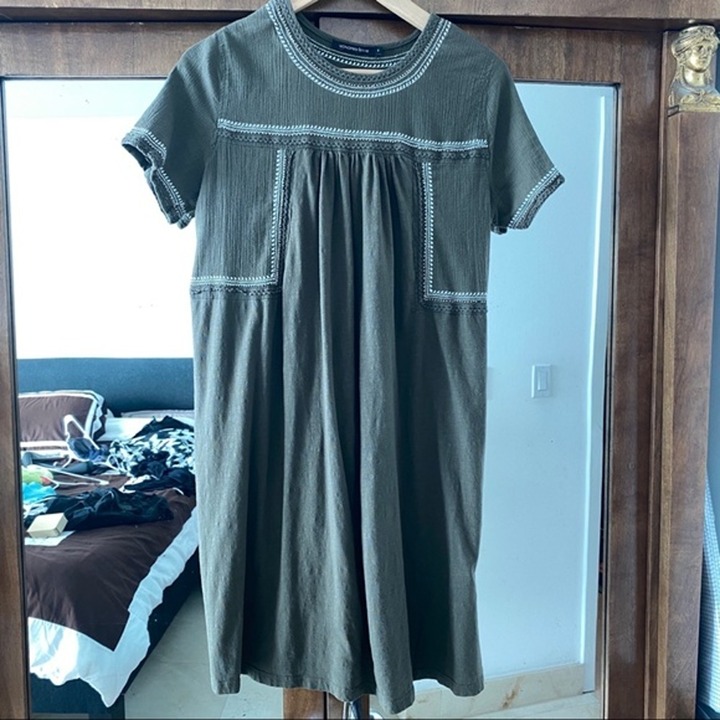 Women Dress Kaki Monoprix short sleeve M pit to pit 20