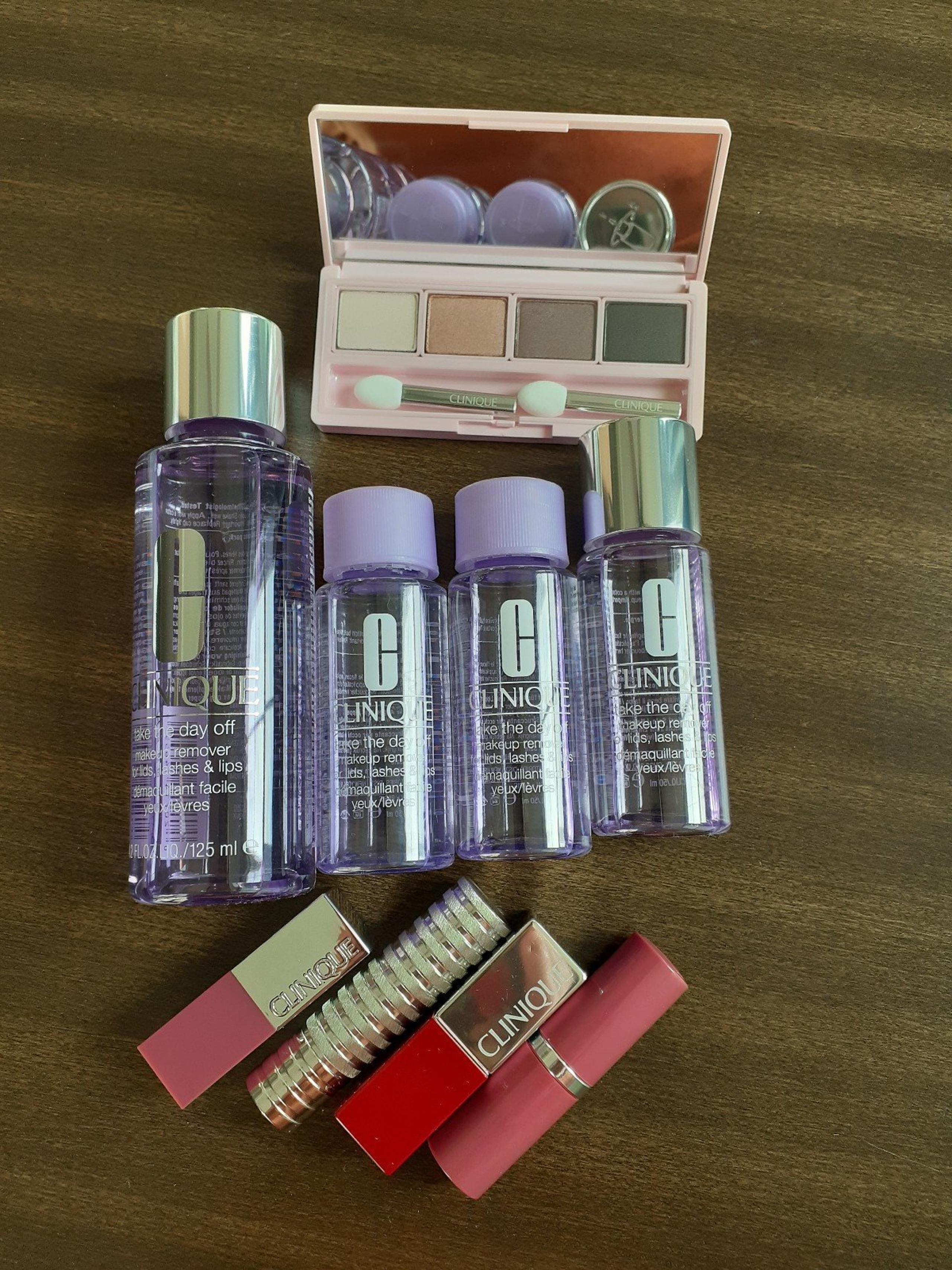 Clinique make up set