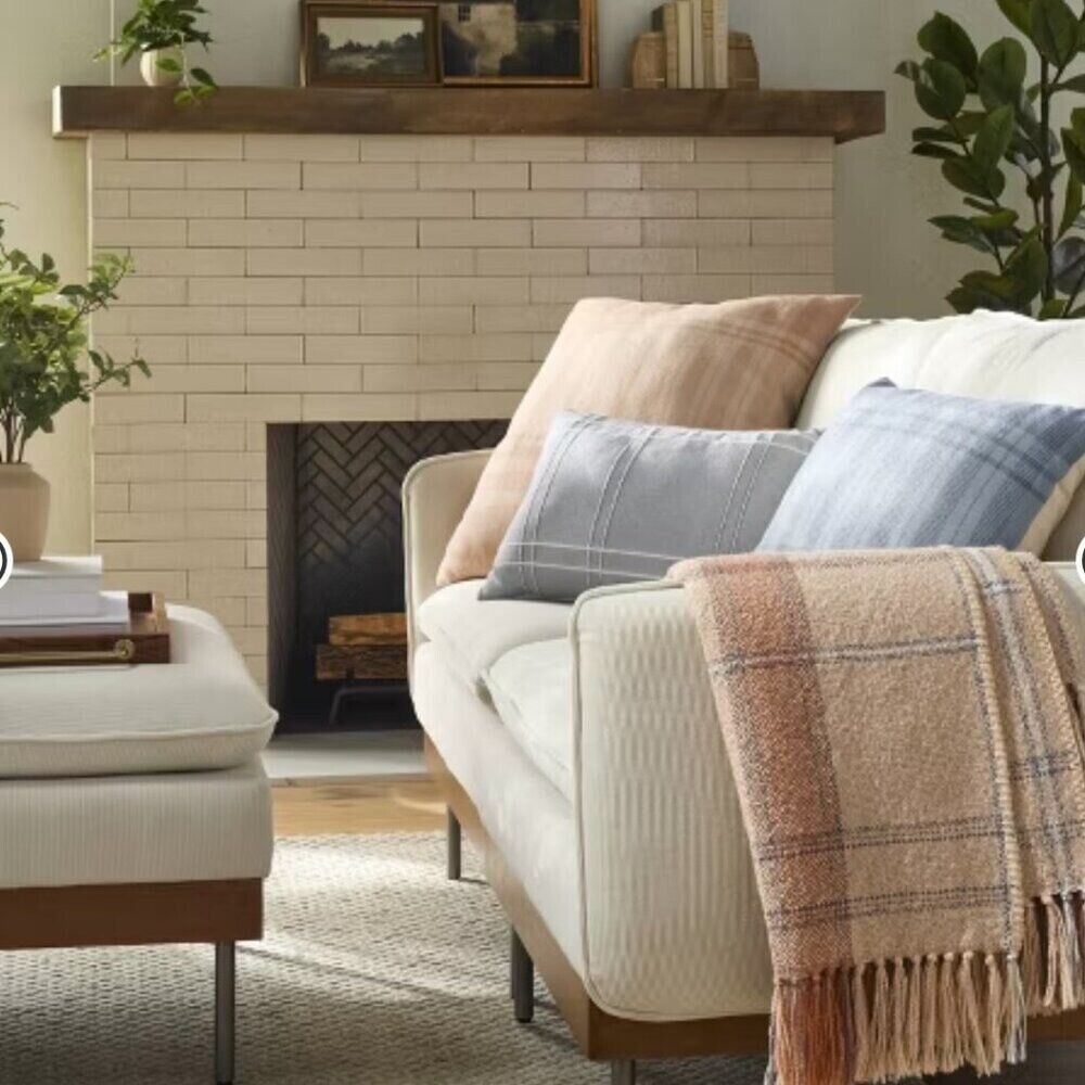 hearth and hand throw pillows
