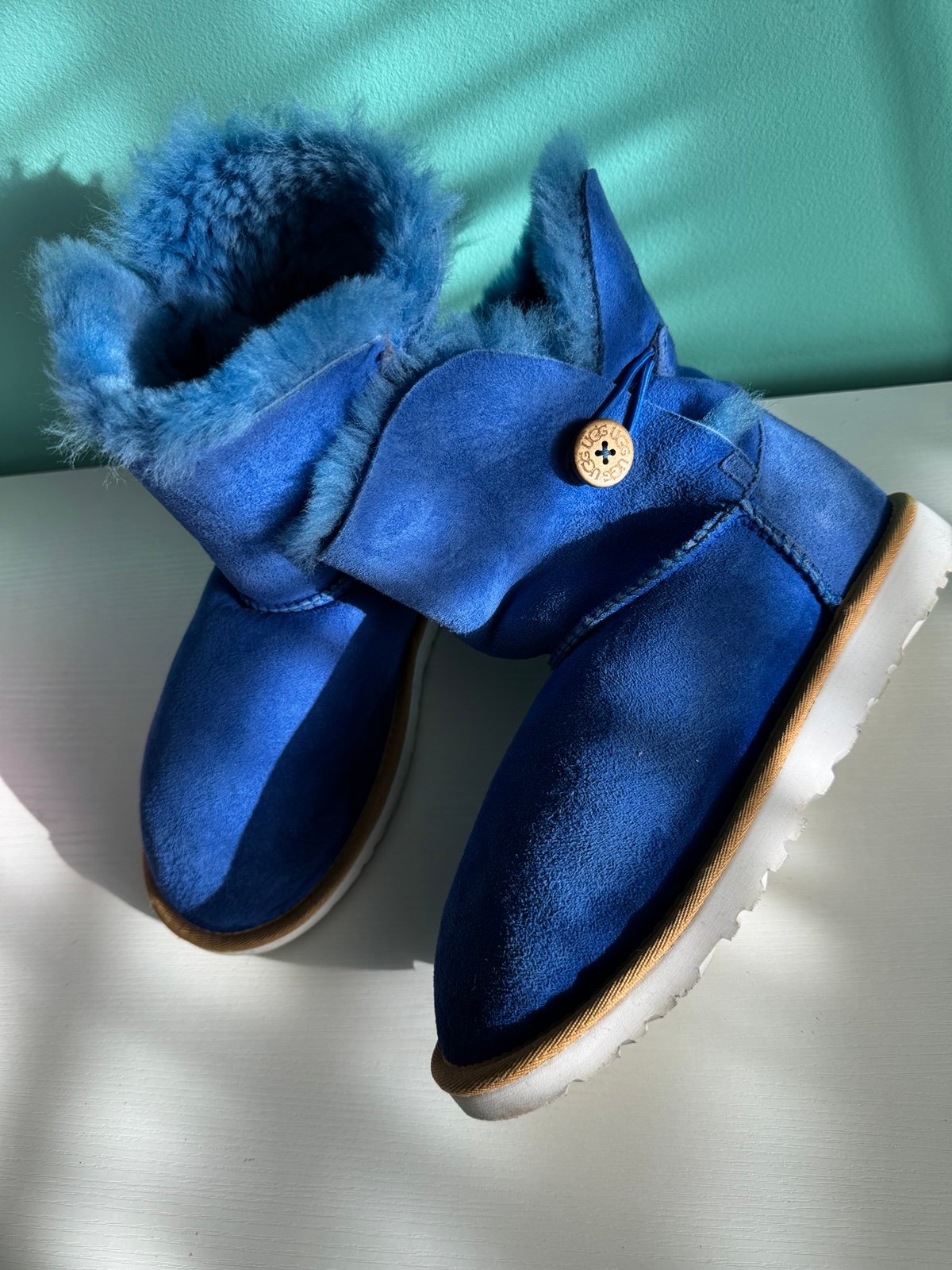 UGG Youth Bailey Button Boots Size 6 Cobalt Blue