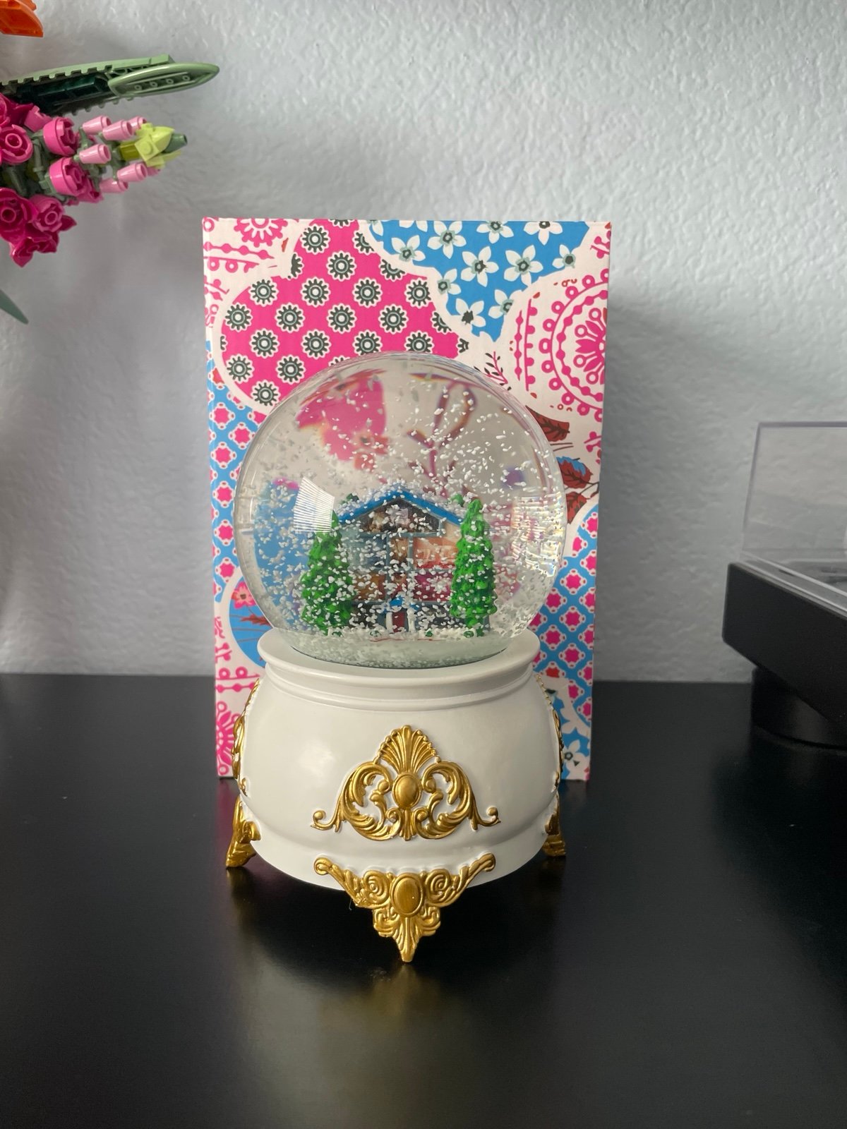 Taylor Swift Lover Snow Globe