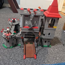 Used Rare Lego Kingdoms King’s Castle Set #7946 from 2010, incomplete