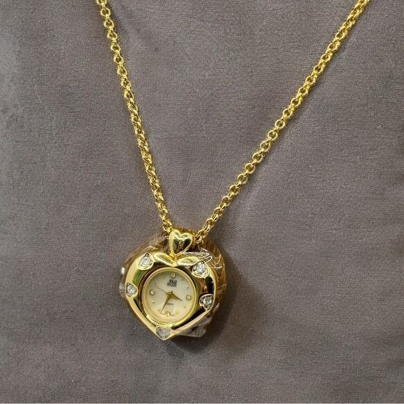 Vintage Nolan Miller Glamour Collection Adjustable Heart Pendant Watch Necklace