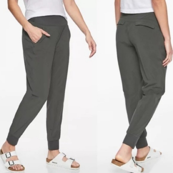 Athleta Soho Jogger Pants Gray Active Workout Ankle Joggers Size 4