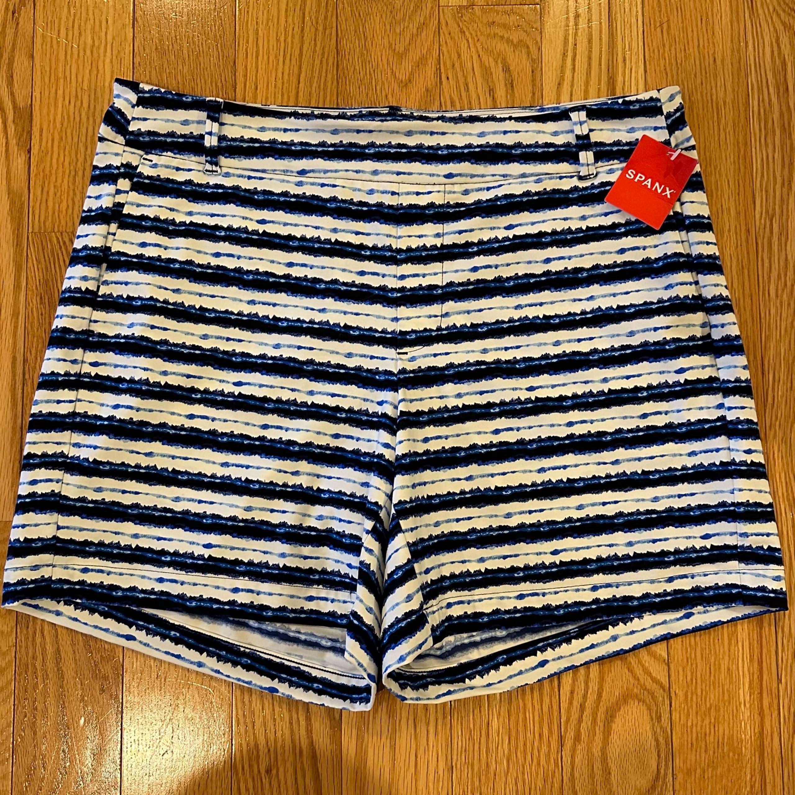 SPANX Women’s 6" Sunshine Pull On Stretch Shorts L Blue painted stripe NWT  New