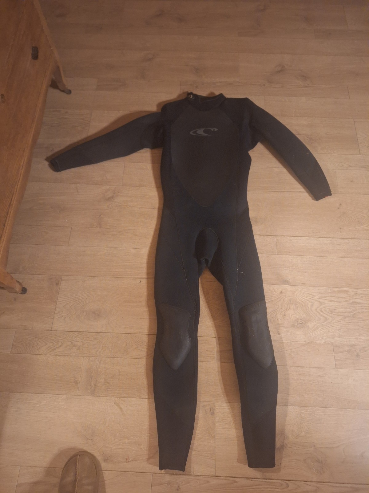 O' Neil wetsuit size large, fusion zip closure.