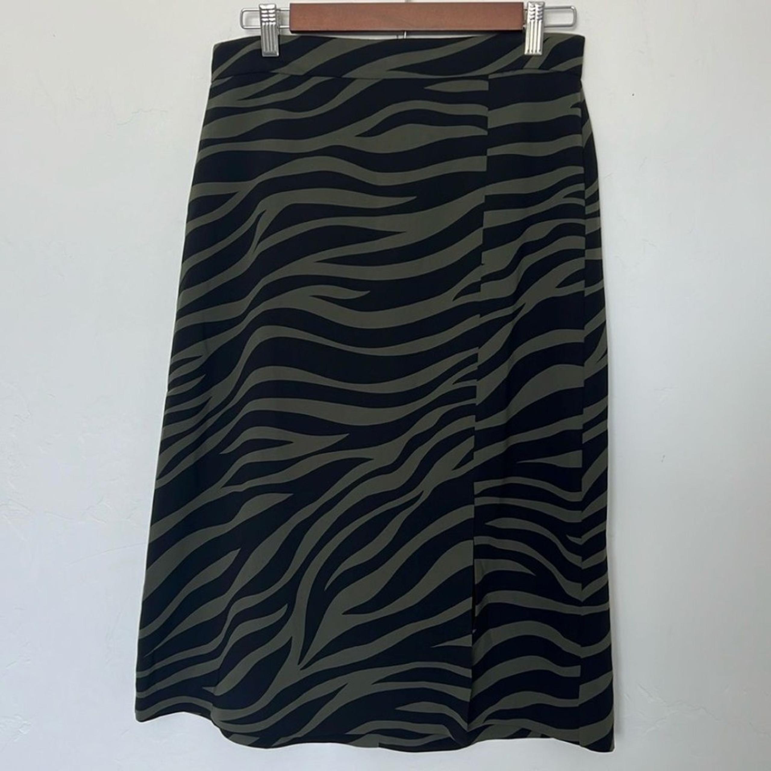 Ann Taylor A-Line Skirt Green Black Zebra Print Size 0