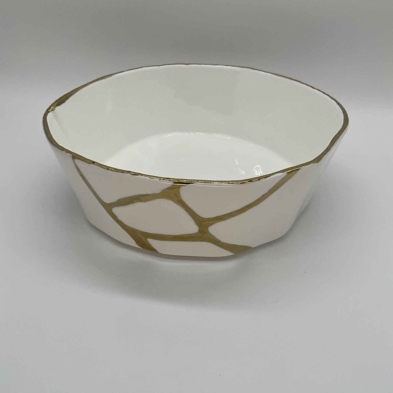 Piccole Ore Bowl Luxury Elegant Asymmetrical Marble Design 10 in.