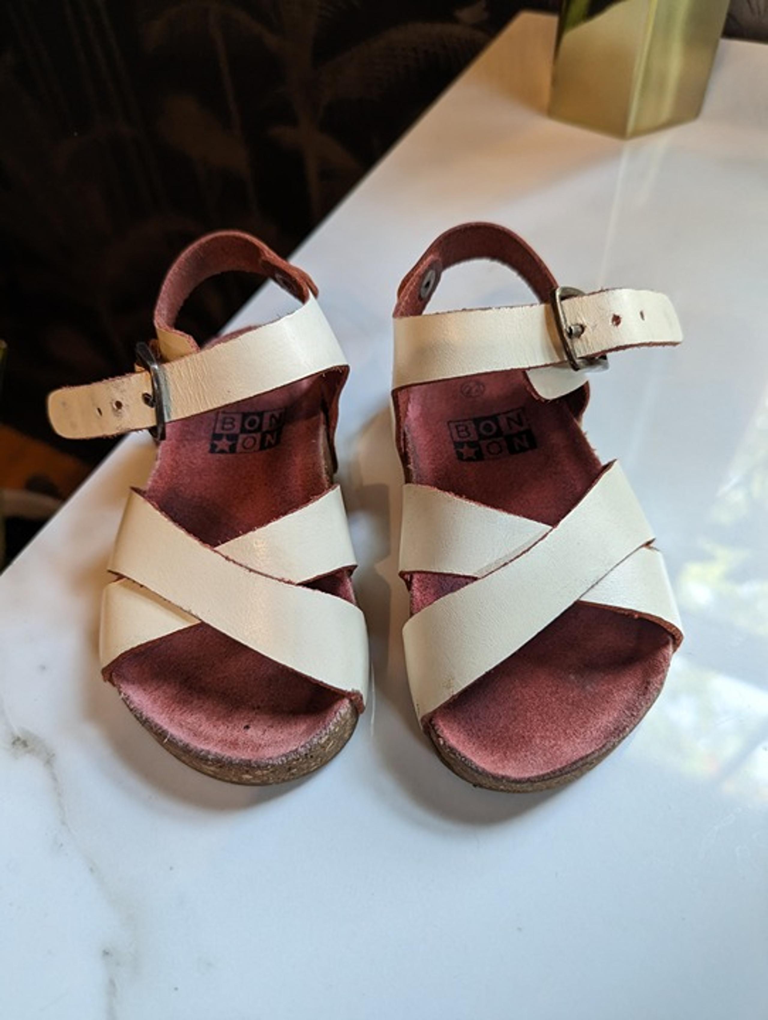 Bonton Ivory Spanish Leather Cross Sandals 22 US 6