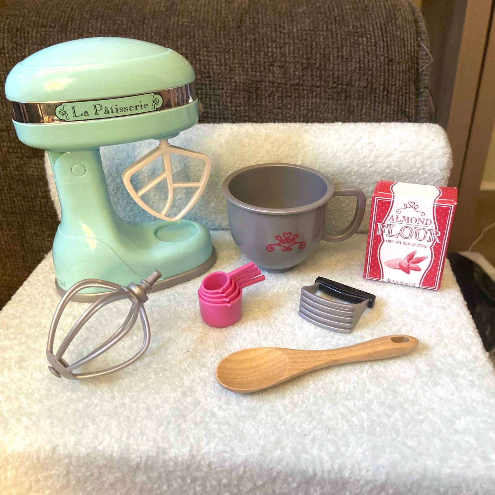 American Girl Doll Grace Baking Set Mixer Flour Spoon Measuring Cups