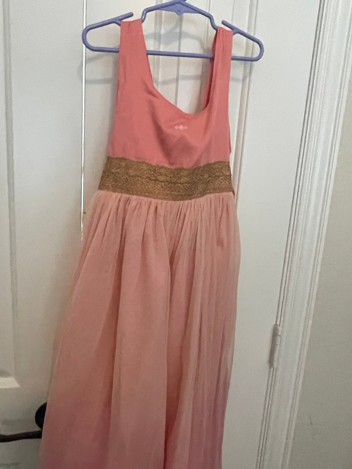 Well dressed wolf long pink princess dress size 6