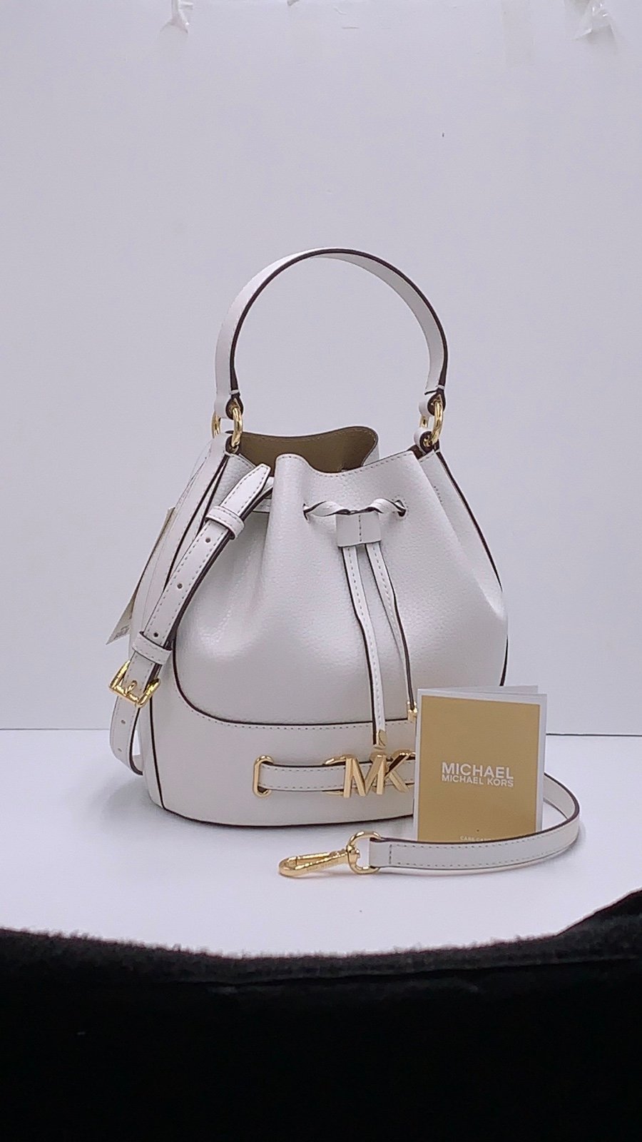 michael kors white bucket bag