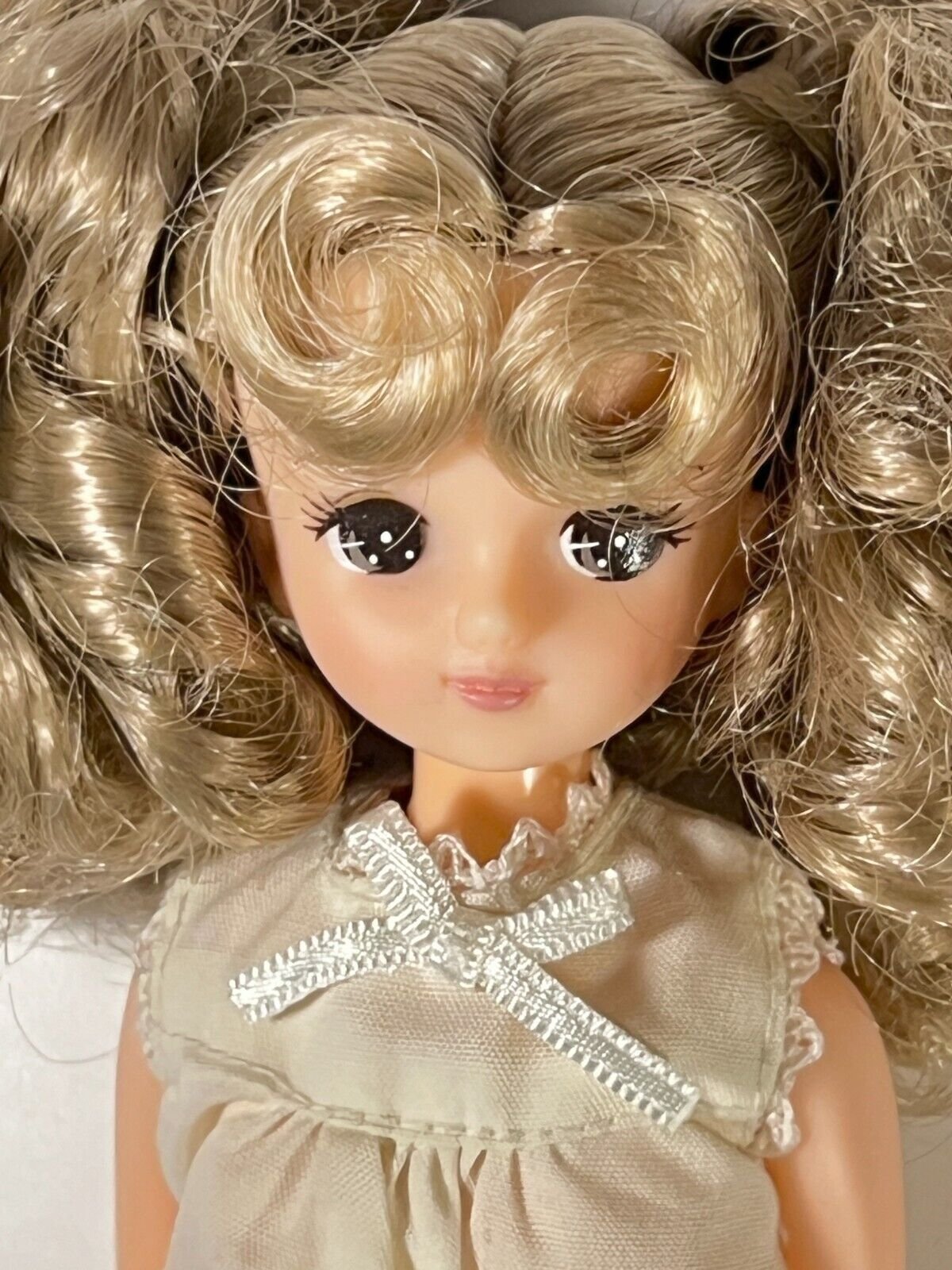 Licca Castle Licca Friend doll Kira chan licca doll 22cm Silver rolls