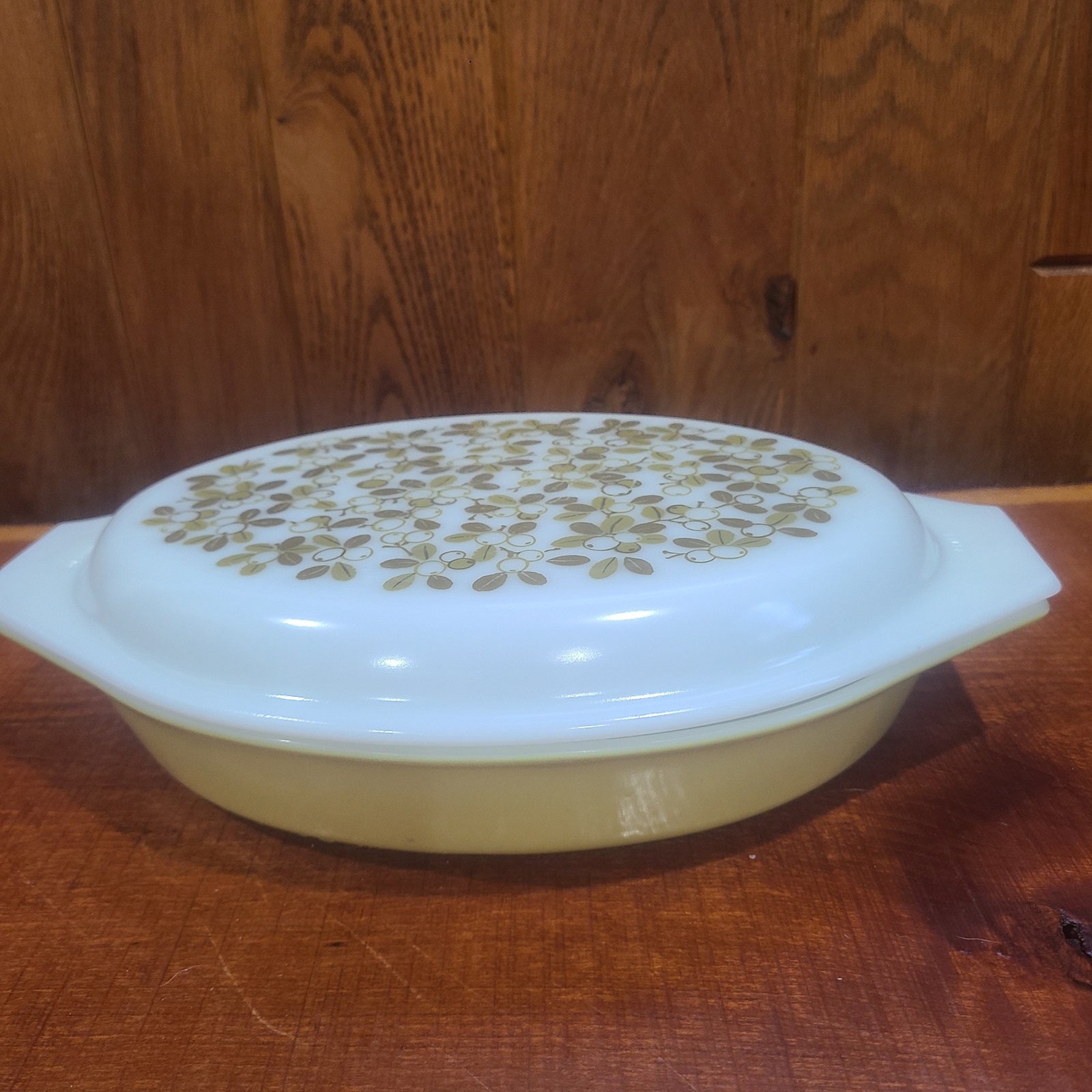 Olive Verde 1.5 Quart Divided Serving Dish