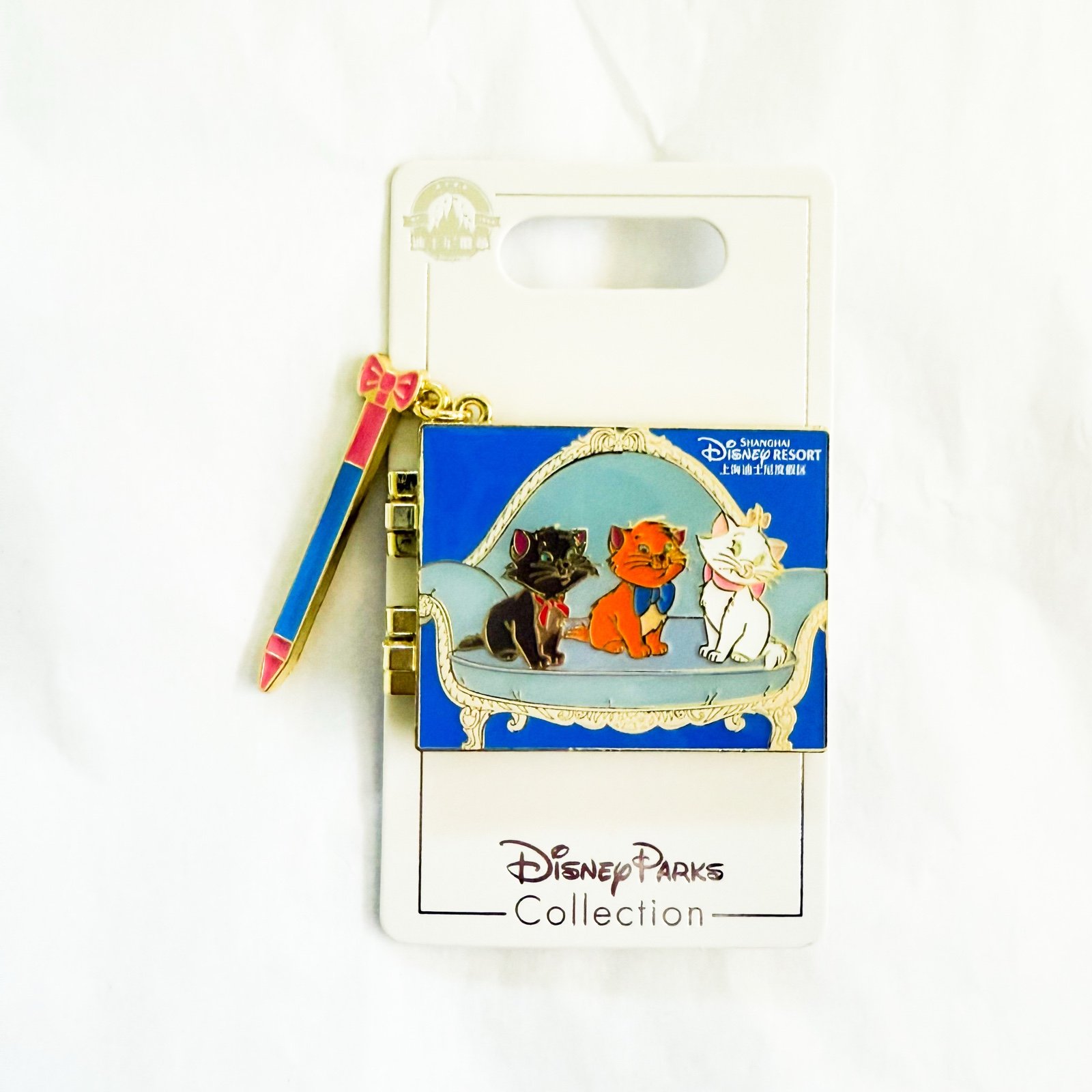 Disney SHDR Autograph Book Series Aristocats Marie Toulouse Berlioz Pin