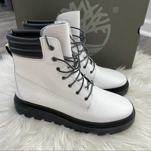 Timberland women’s white leather boots chunky sole ray city waterproof size 10