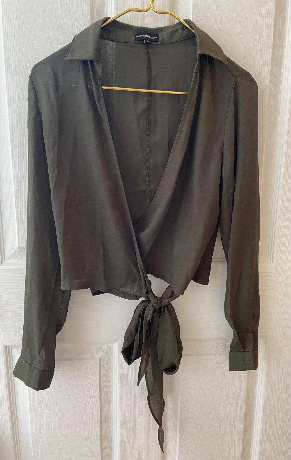 Pretty Little Thing shops Blouse