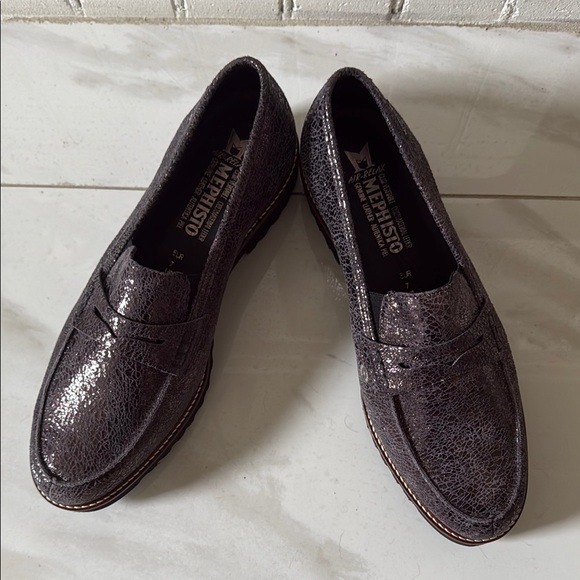 NWOT MEPHISTO ‘Carima’ stacked nubuck loafer 9.5 retails 299