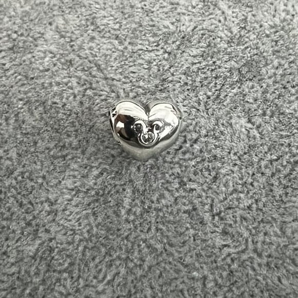 PANDORA DISNEY HEART OF MICKEY CHARM