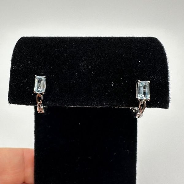 9mm sky blue topaz, huggie-style earrings in stamped sterling silver!