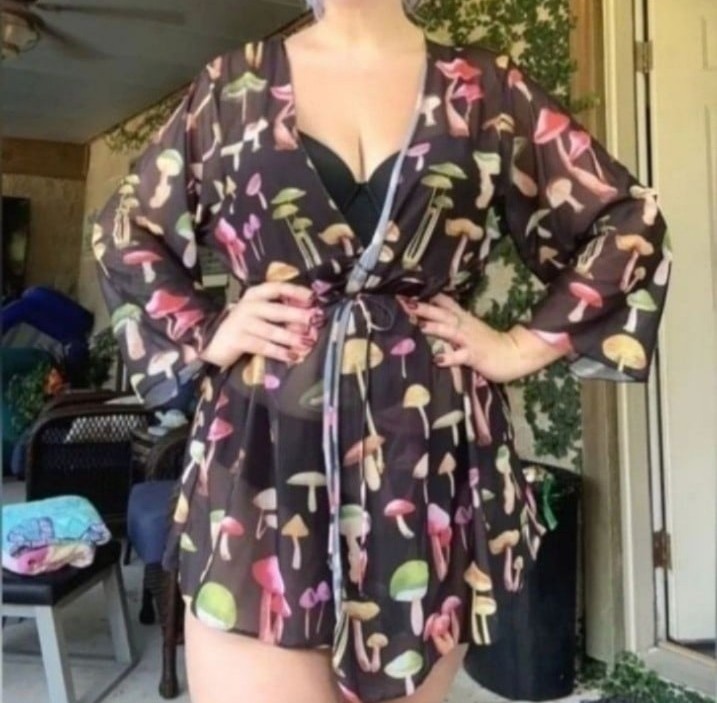Women's mushroom swim cover-up sz Large