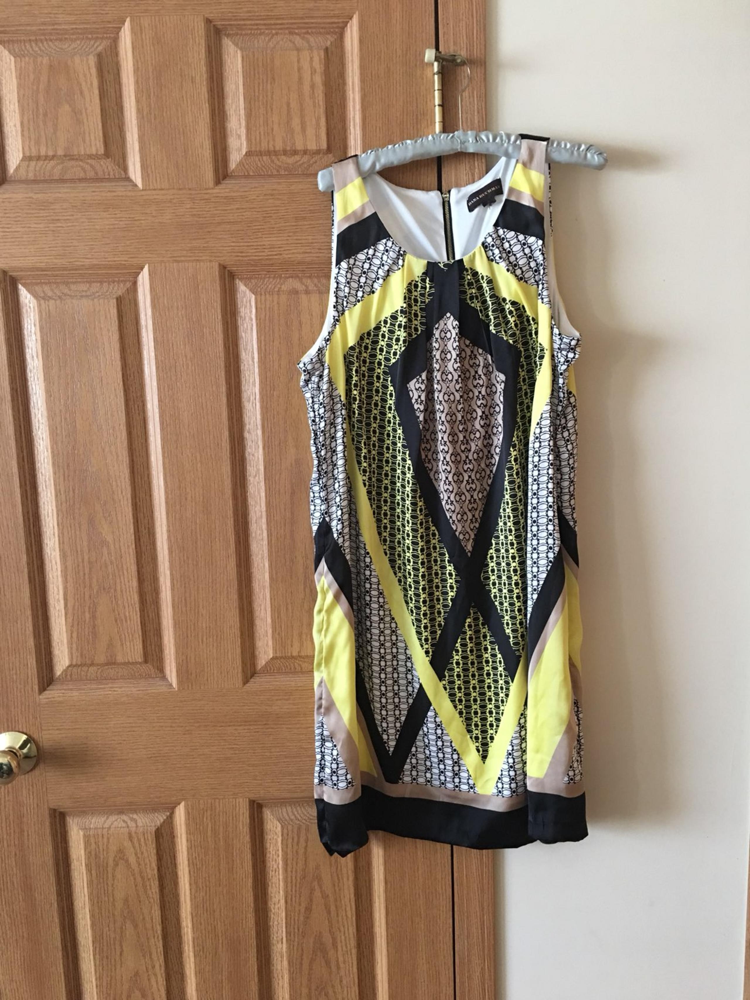 Dana Buchman Dress With Zipper