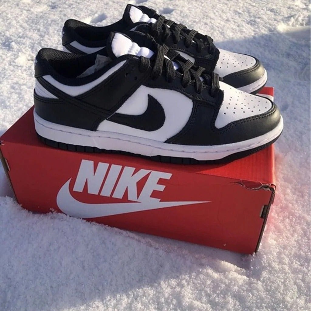 Nike dunk low panda size7