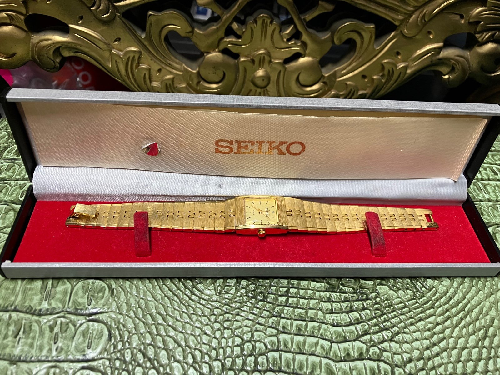 Vintage Seiko Quartz 14k Gold Womens Watch